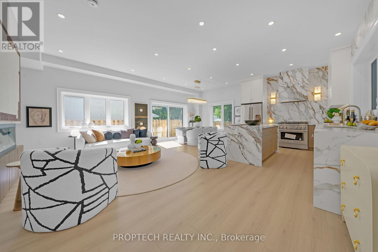 5 Trailside Drive, Toronto, Ontario  M2J 2E1 - Photo 5 - C12840714