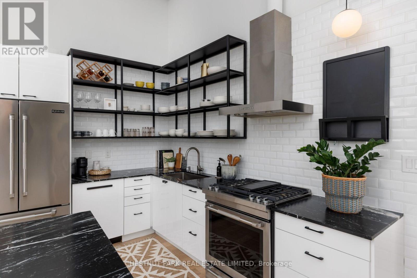 313 - 90 Sumach Street, Toronto, Ontario  M5A 4R4 - Photo 11 - C12840758