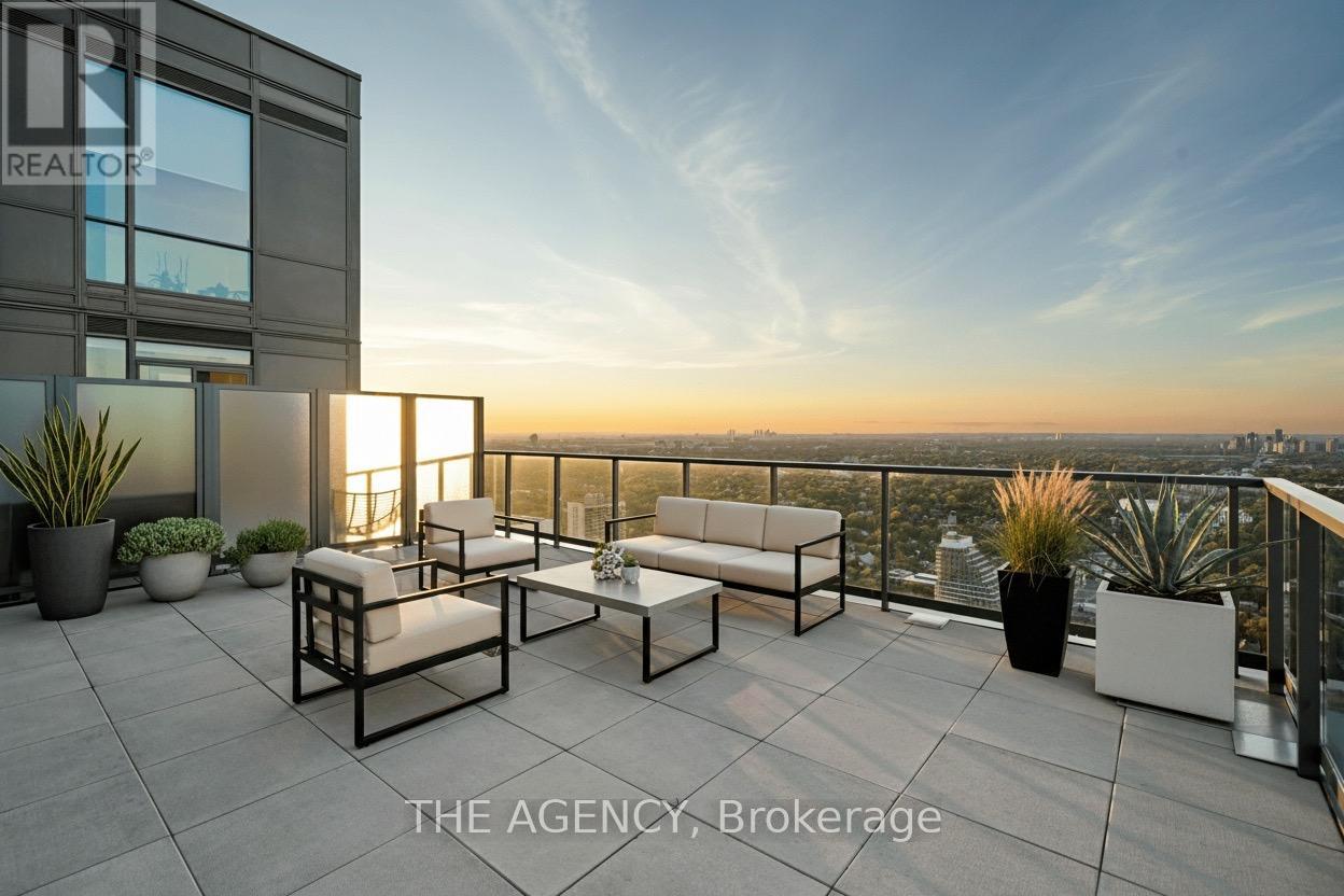 4506 - 39 Roehampton Avenue, Toronto, Ontario  M4P 0G1 - Photo 16 - C12840786