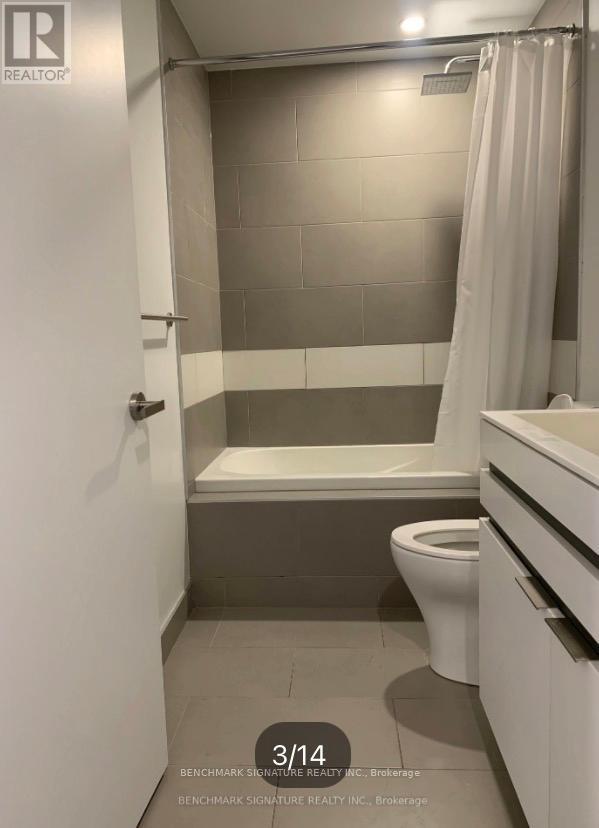 5404 - 197 Yonge Street, Toronto, Ontario  M5B 0C1 - Photo 4 - C12840792