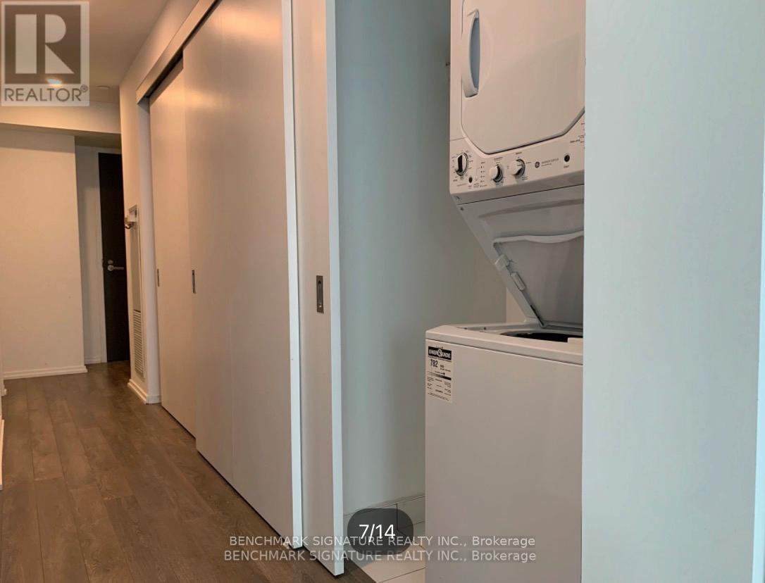 5404 - 197 Yonge Street, Toronto, Ontario  M5B 0C1 - Photo 7 - C12840792