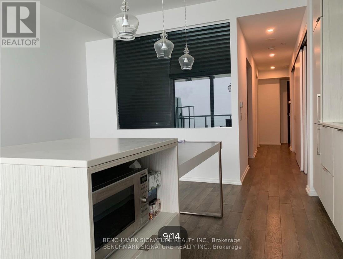 5404 - 197 Yonge Street, Toronto, Ontario  M5B 0C1 - Photo 9 - C12840792