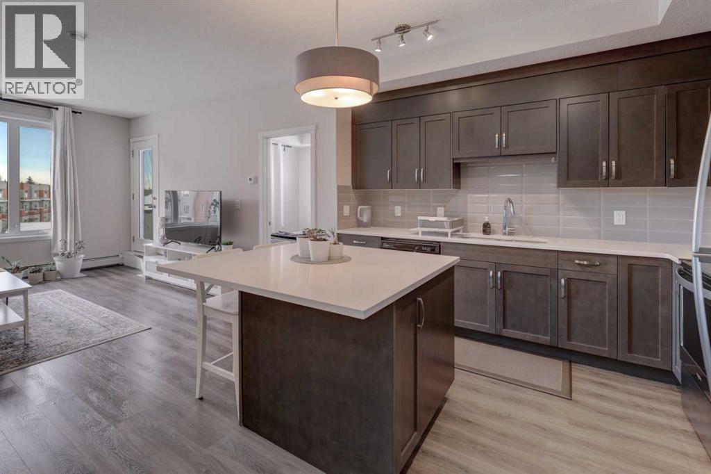 410, 30 Shawnee Common Sw, Calgary, Alberta  T2R 0R1 - Photo 9 - A2277542