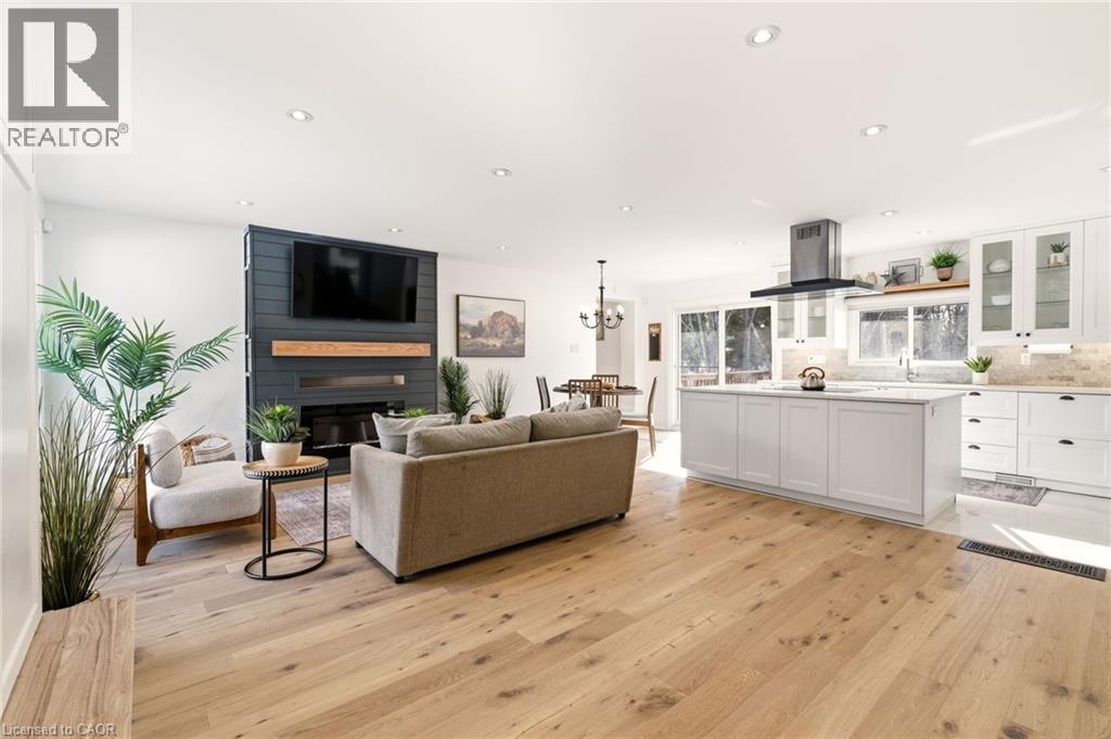 22 Rosebough Street, Dundas, Ontario  L9H 5C5 - Photo 4 - 40808049