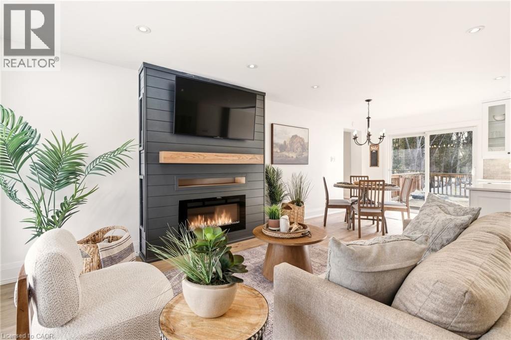 22 Rosebough Street, Dundas, Ontario  L9H 5C5 - Photo 7 - 40808049