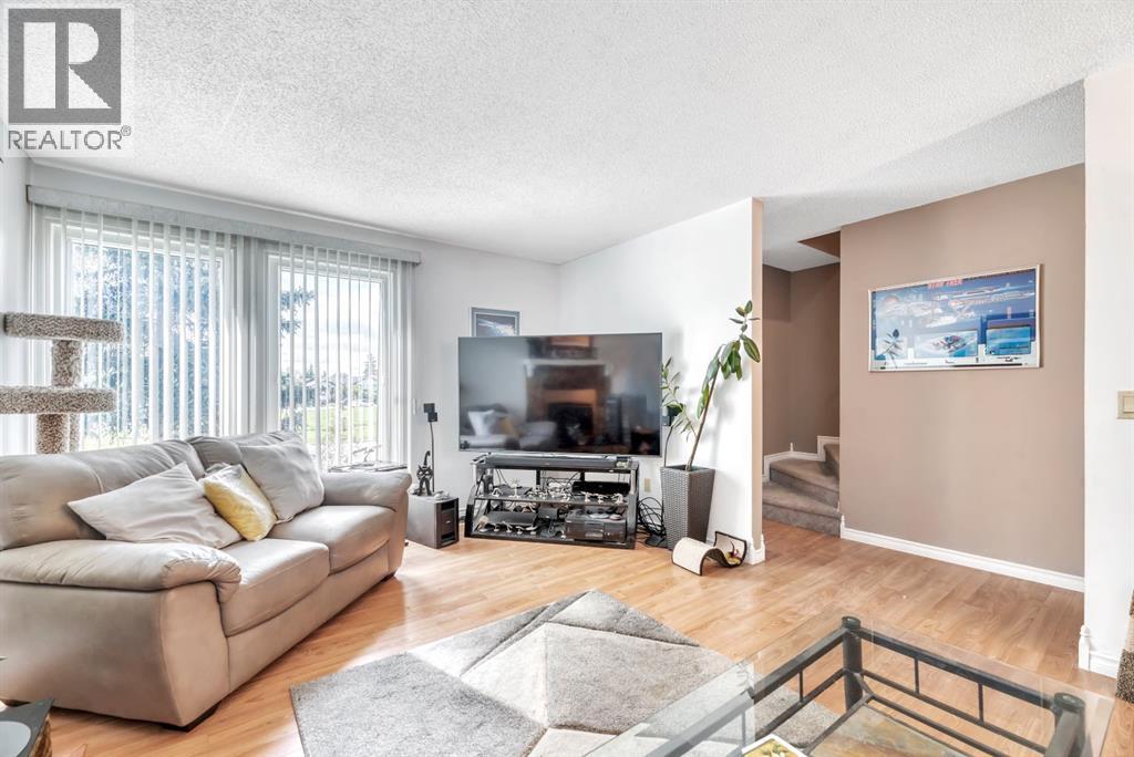 5 Falsby Place Ne, Calgary, Alberta  T3J 1B9 - Photo 6 - A2283928