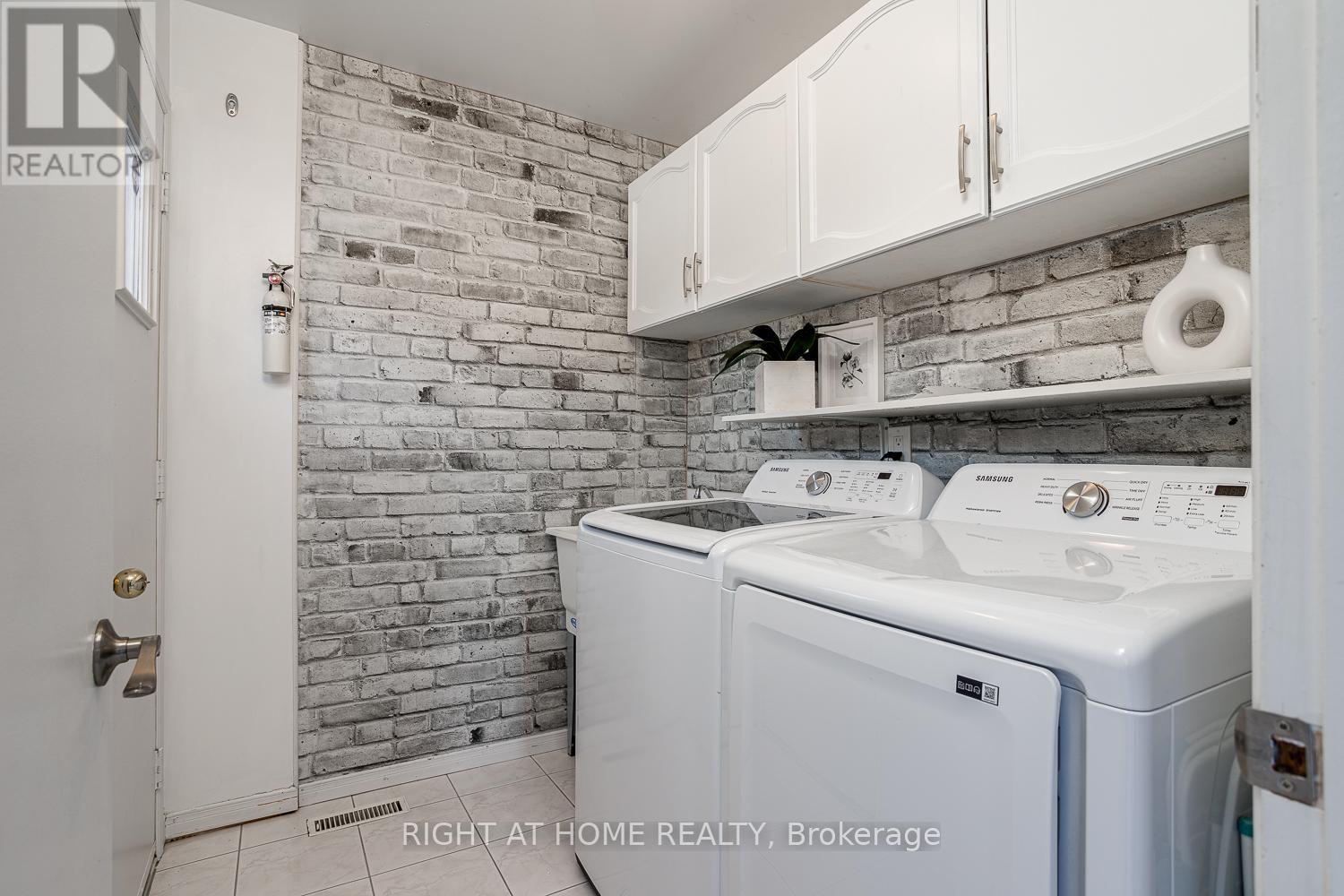 606 Chiron Crescent, Pickering, Ontario  L1V 4T5 - Photo 15 - E12840746