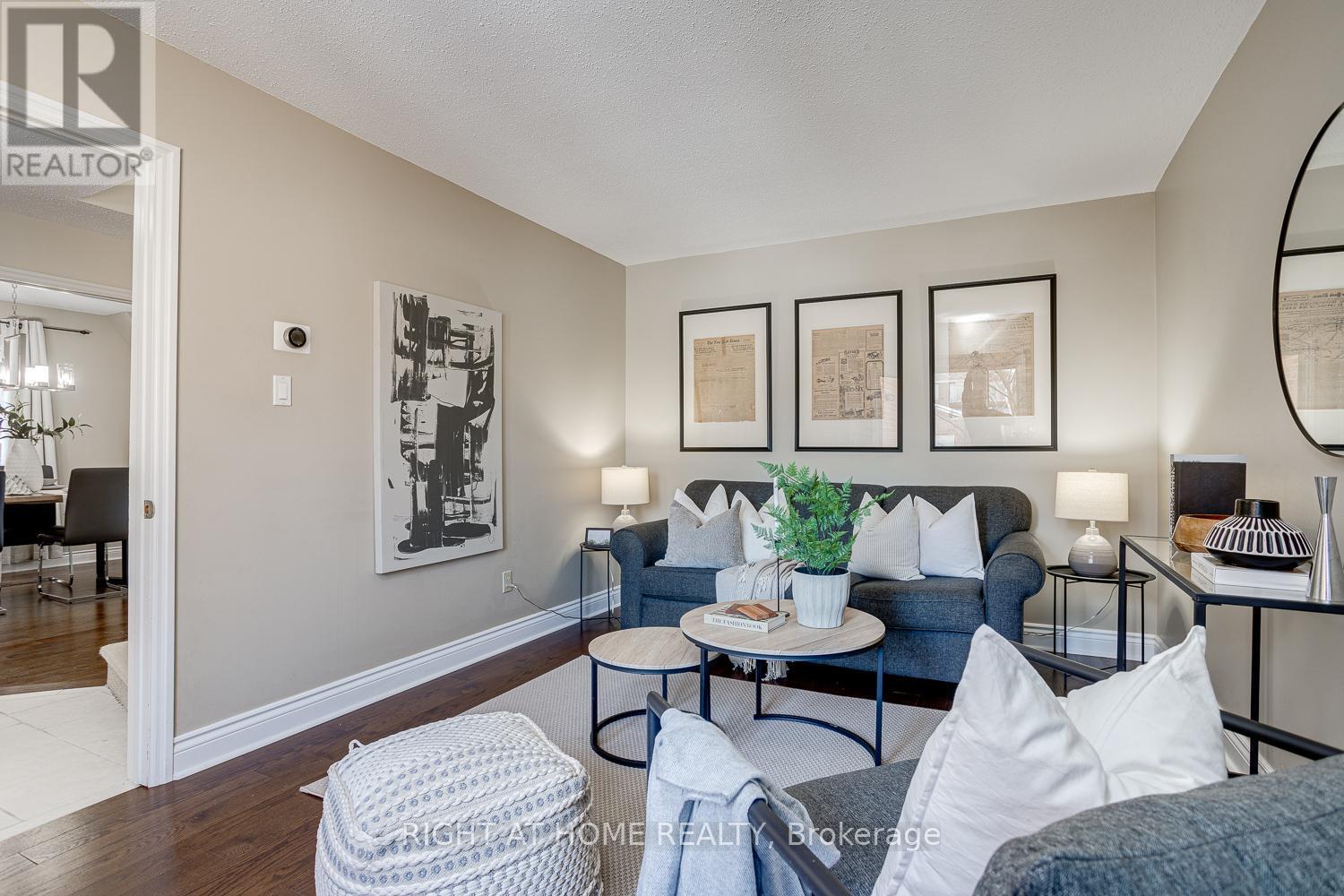 606 Chiron Crescent, Pickering, Ontario  L1V 4T5 - Photo 4 - E12840746