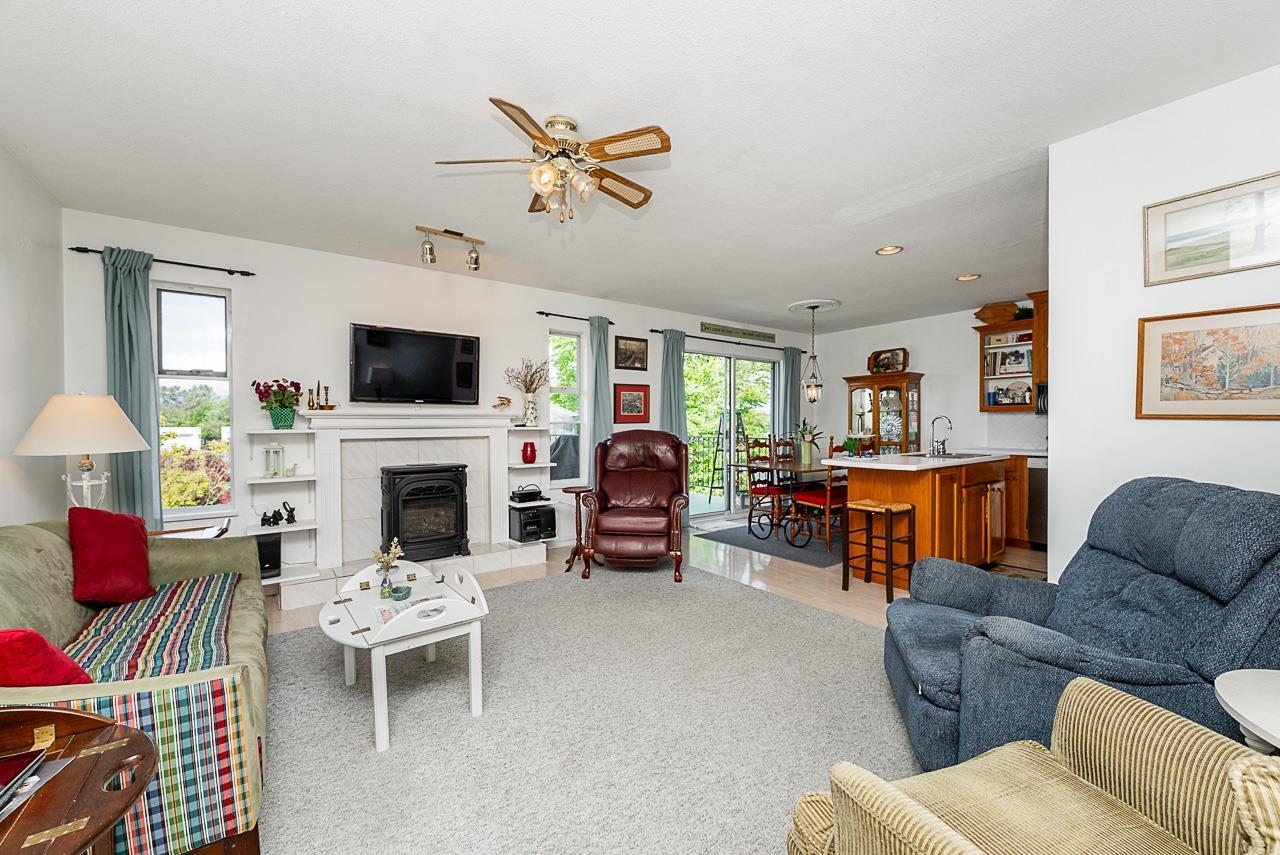 7652 Sapphire Drive, Sardis West Vedder, Chilliwack, British Columbia  V2R 3A7 - Photo 12 - R3095215