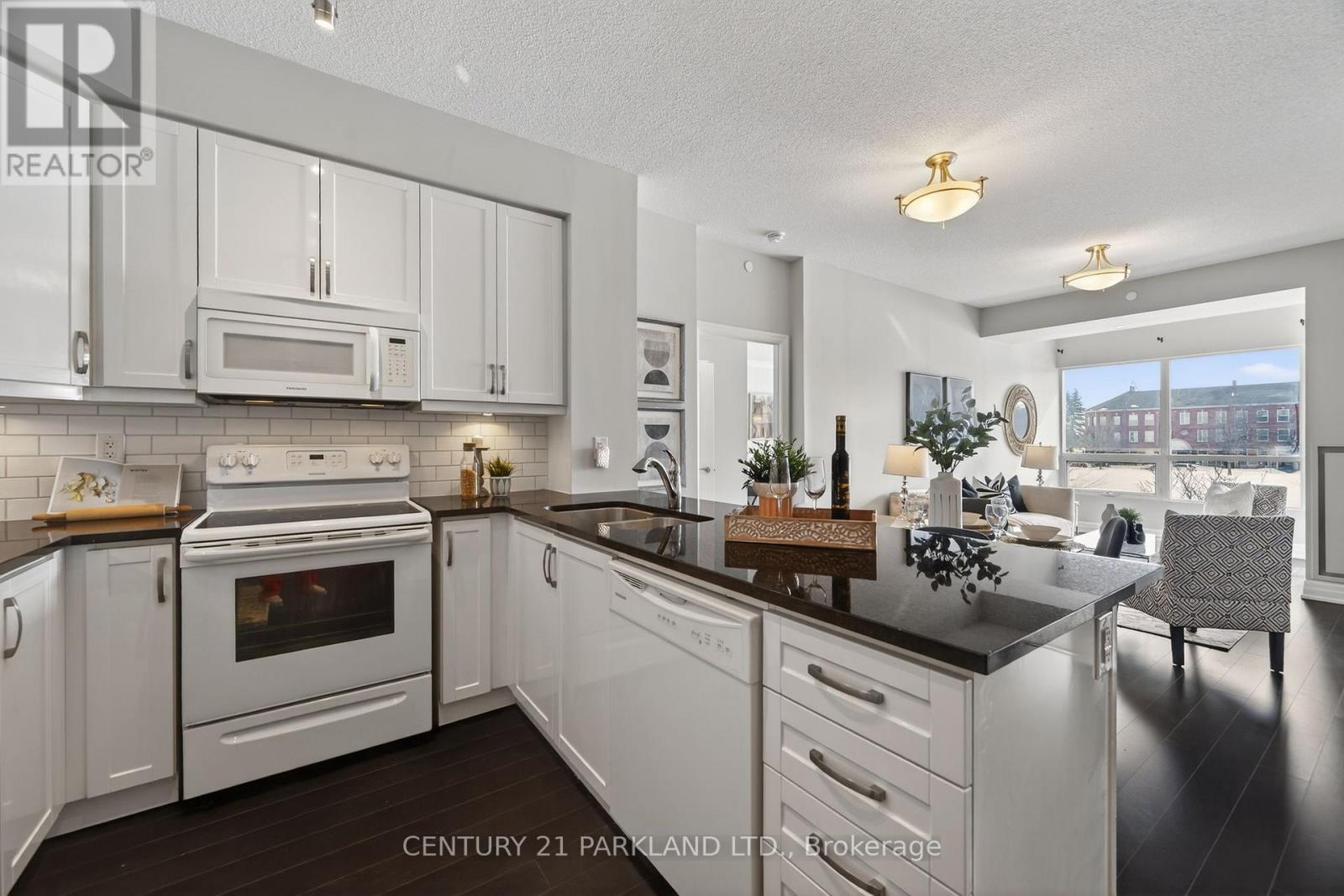 207 - 111 Civic Square Gate, Aurora, Ontario  L4G 0S6 - Photo 9 - N12840644