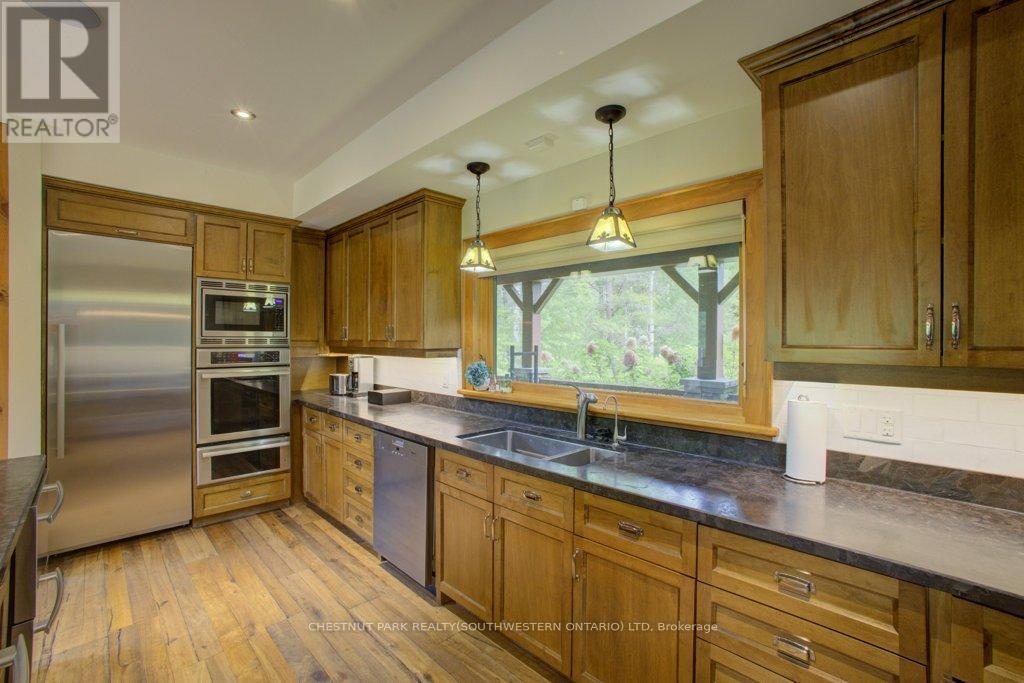 8429 Poplar Side Road, Clearview, Ontario  L9Y 3Y9 - Photo 15 - S12840642