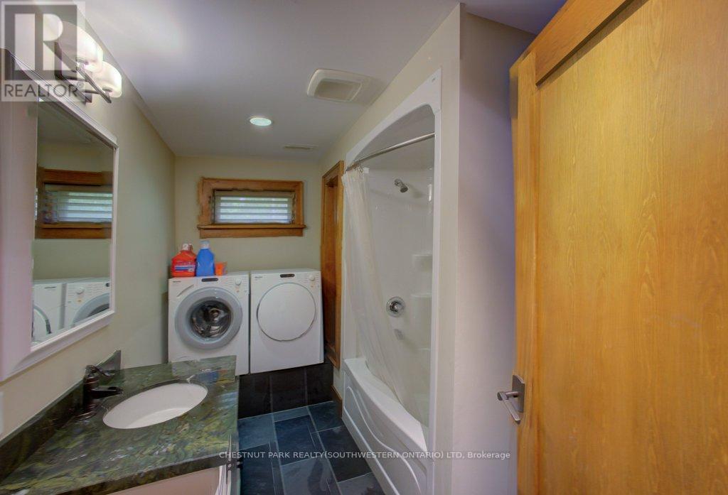 8429 Poplar Side Road, Clearview, Ontario  L9Y 3Y9 - Photo 43 - S12840642