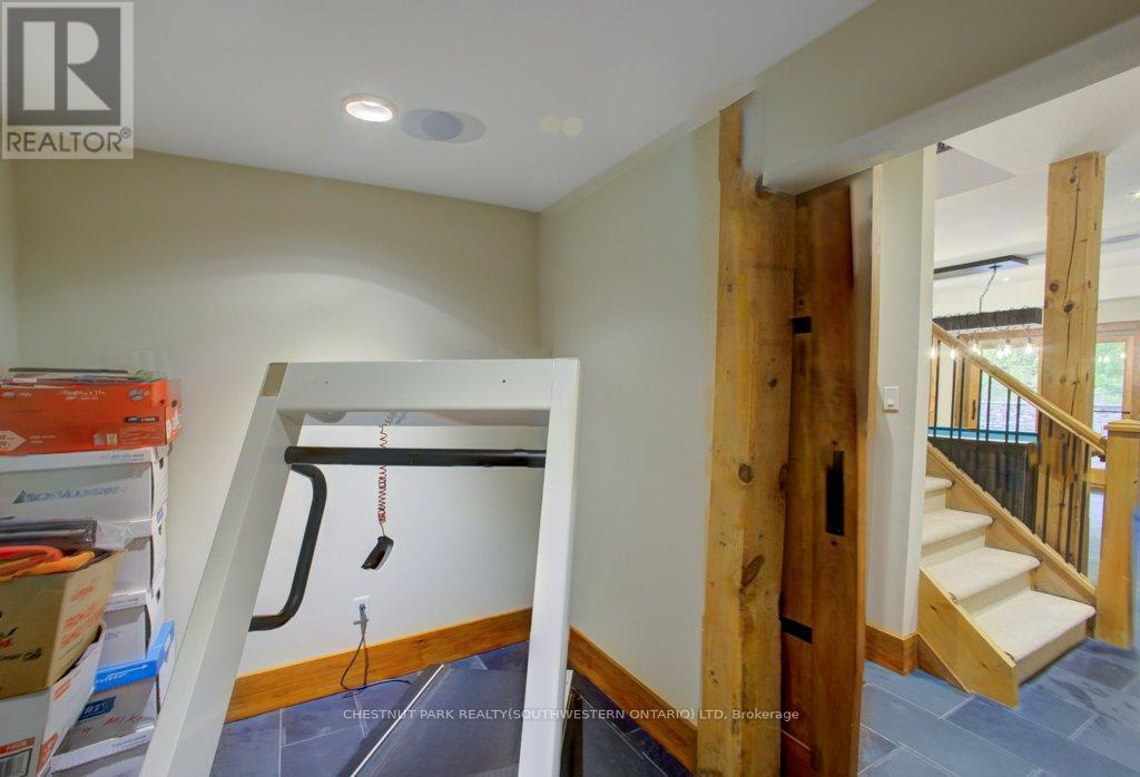 8429 Poplar Side Road, Clearview, Ontario  L9Y 3Y9 - Photo 44 - S12840642