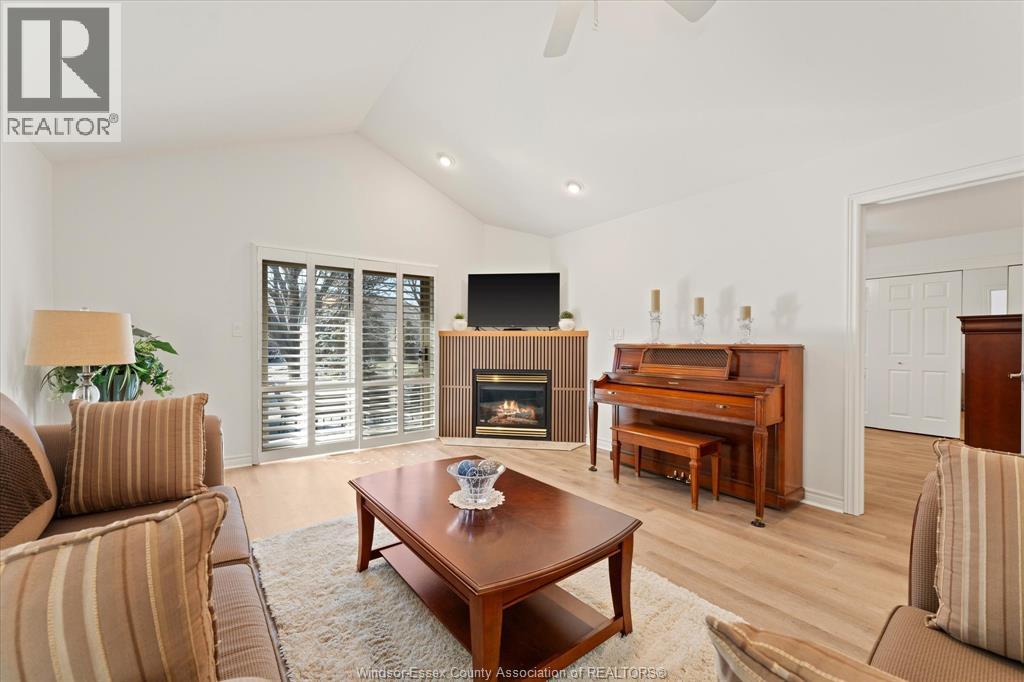 1077 Hacienda Way, Windsor, Ontario  N9G 2T7 - Photo 15 - 26004467
