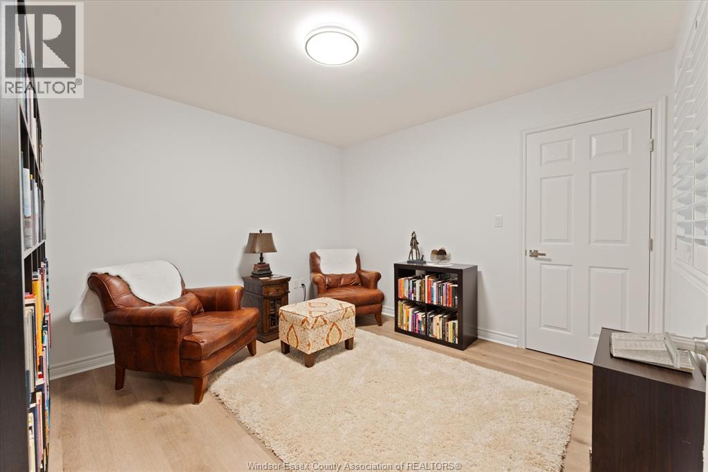 1077 Hacienda Way, Windsor, Ontario  N9G 2T7 - Photo 18 - 26004467