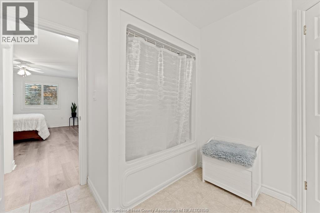 1077 Hacienda Way, Windsor, Ontario  N9G 2T7 - Photo 24 - 26004467