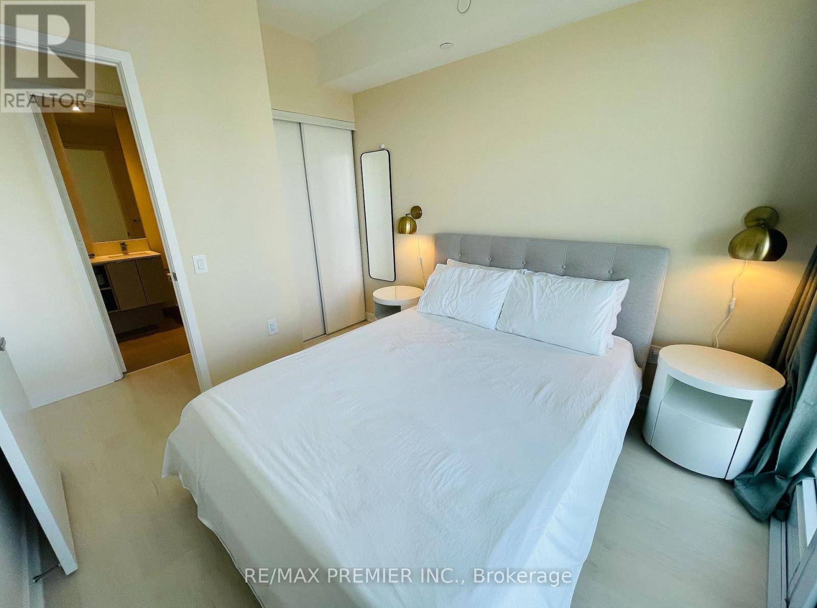 3407 - 3900 Confederation Parkway, Mississauga, Ontario  L5B 0M3 - Photo 15 - W12840638