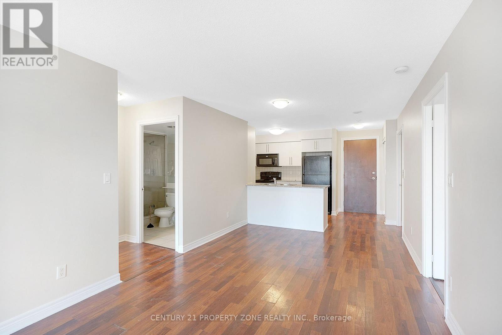 1703 - 310 Burnhamthorpe Road W, Mississauga, Ontario  L5B 4P9 - Photo 14 - W12840704