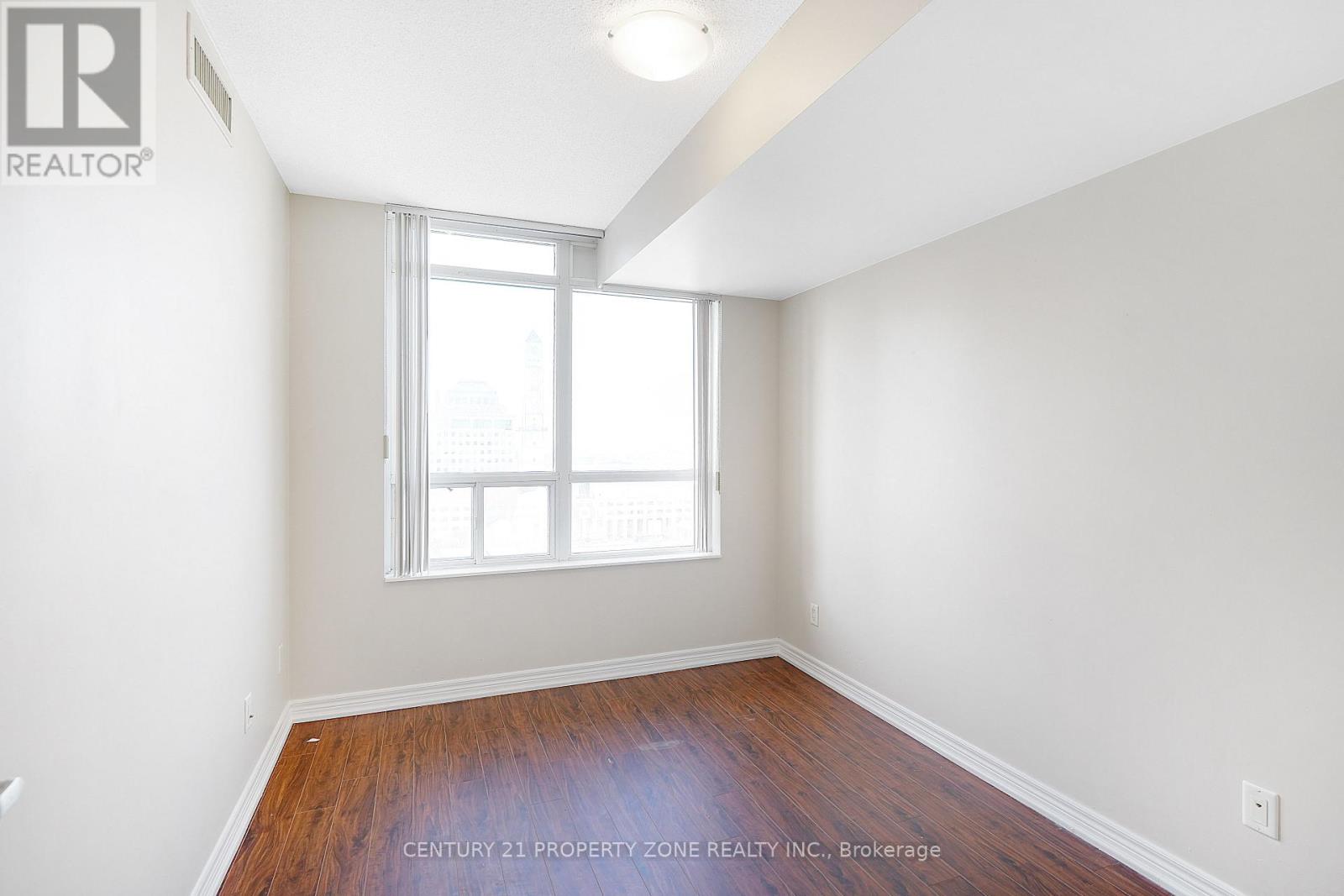 1703 - 310 Burnhamthorpe Road W, Mississauga, Ontario  L5B 4P9 - Photo 15 - W12840704