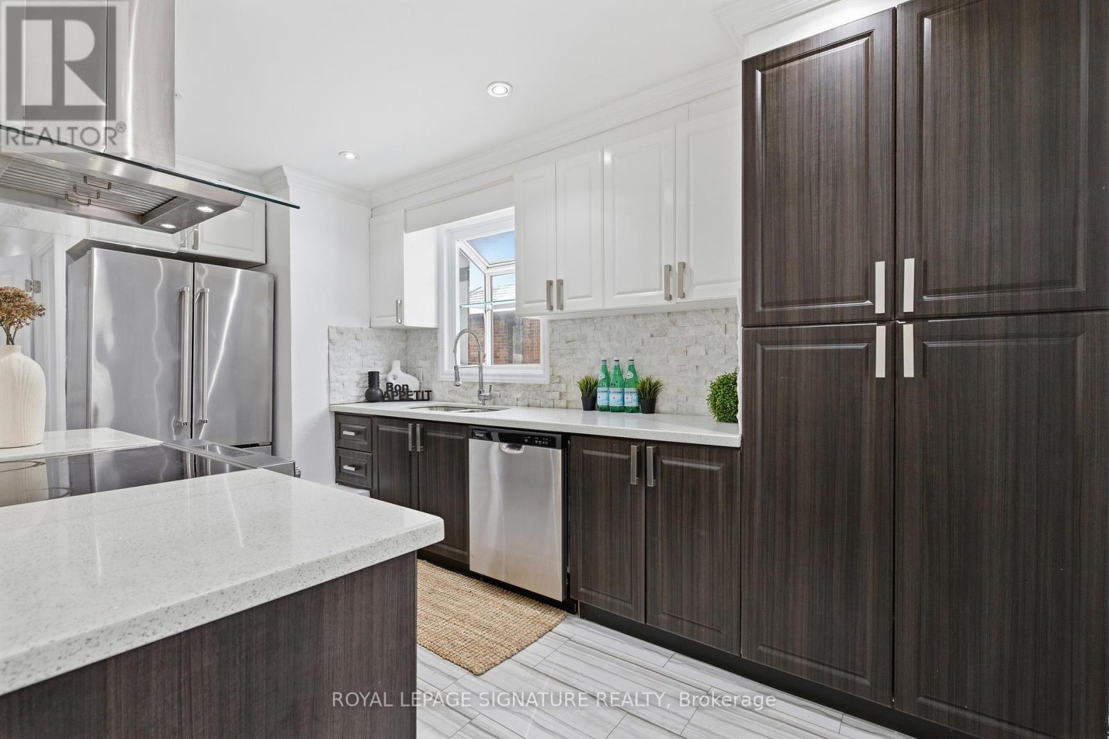 26 Guest Street, Brampton, Ontario  L6W 1T8 - Photo 10 - W12840710