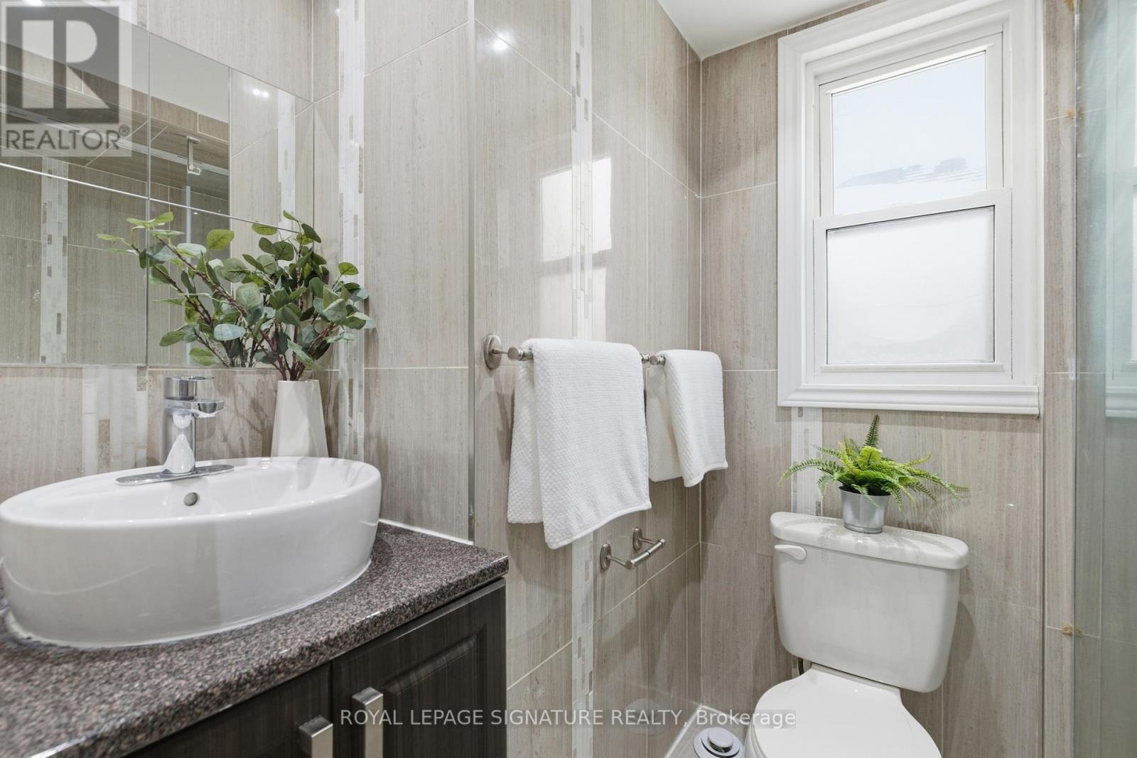 26 Guest Street, Brampton, Ontario  L6W 1T8 - Photo 23 - W12840710