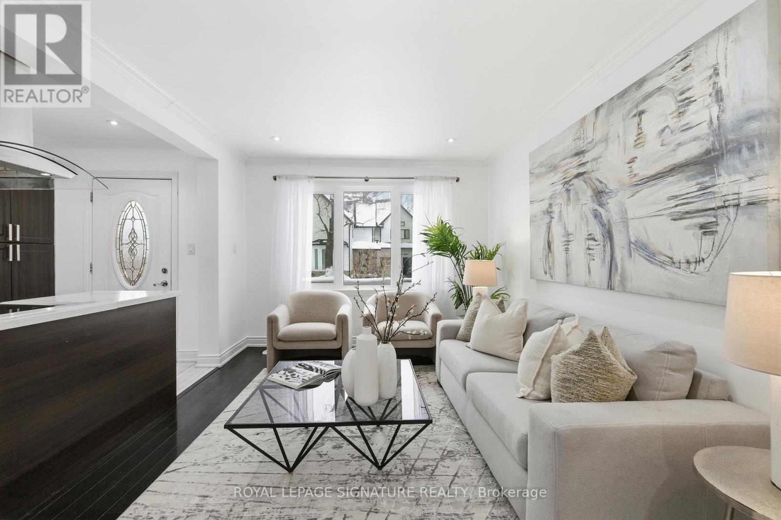 26 Guest Street, Brampton, Ontario  L6W 1T8 - Photo 6 - W12840710