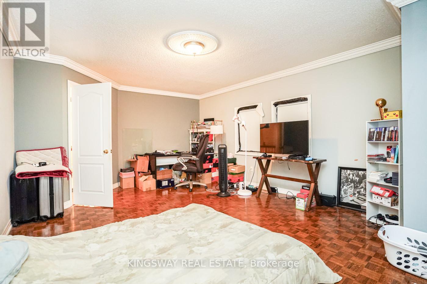 5969 Rayshaw Court, Mississauga, Ontario  L5M 2P4 - Photo 27 - W12840734