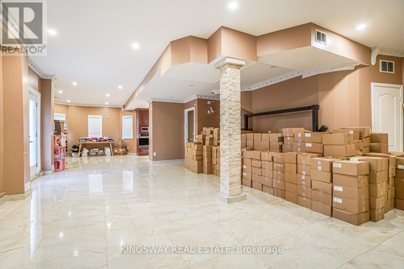 5969 Rayshaw Court, Mississauga, Ontario  L5M 2P4 - Photo 32 - W12840734