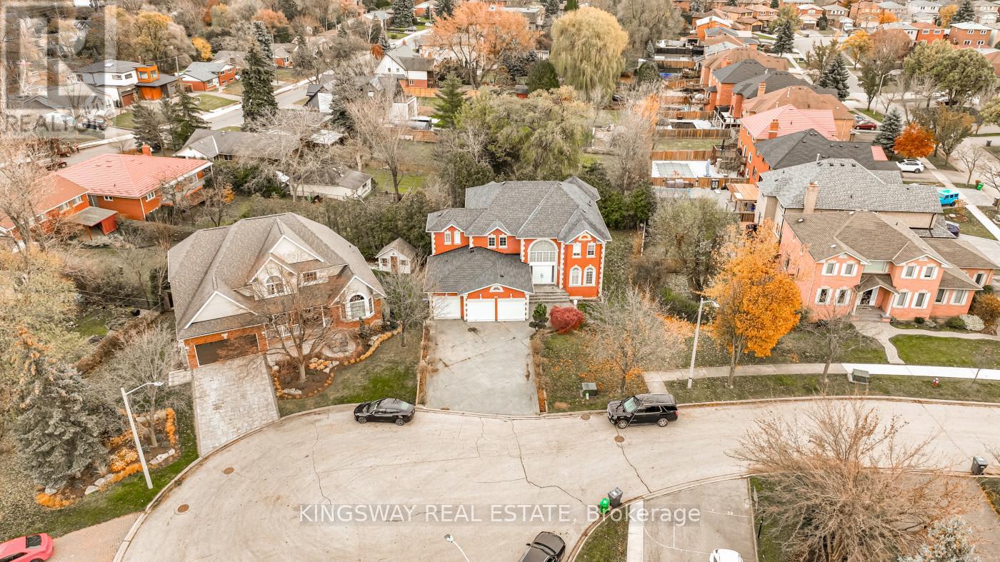 5969 Rayshaw Court, Mississauga, Ontario  L5M 2P4 - Photo 40 - W12840734