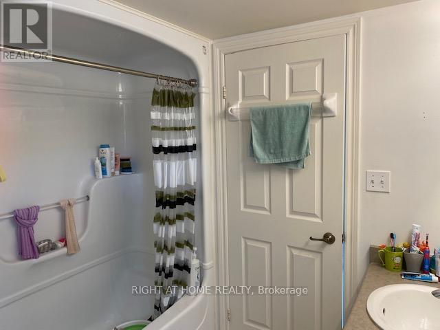 310 - 1460 Bishops Gate, Oakville, Ontario  L6M 4N5 - Photo 14 - W12840768