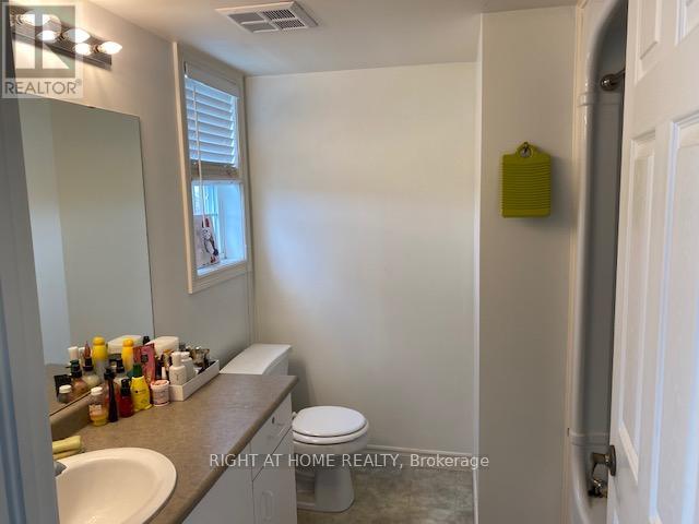 310 - 1460 Bishops Gate, Oakville, Ontario  L6M 4N5 - Photo 15 - W12840768