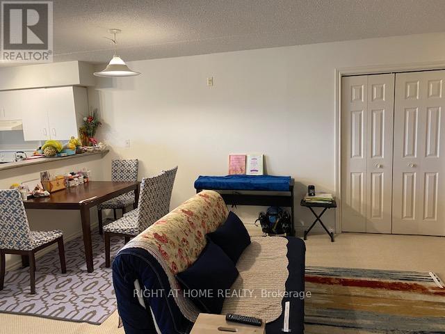 310 - 1460 Bishops Gate, Oakville, Ontario  L6M 4N5 - Photo 7 - W12840768