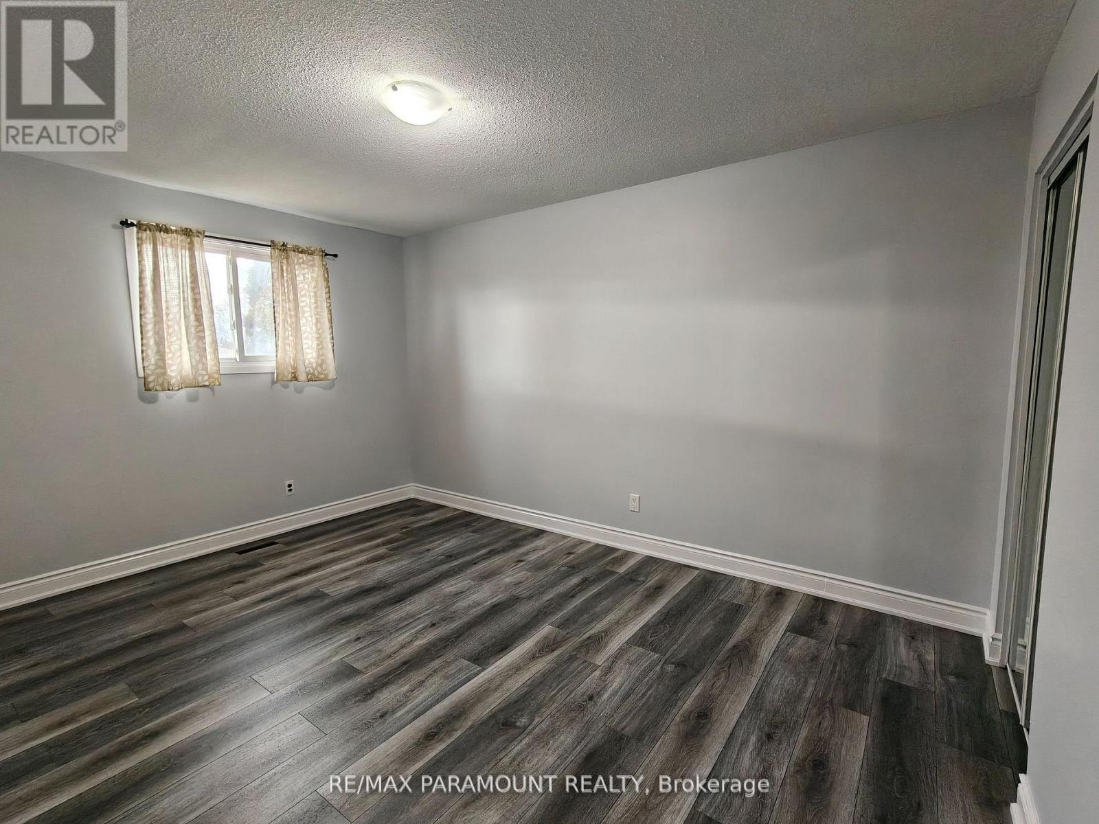 Upper - 3447 Monica Drive, Mississauga, Ontario  L4T 3E6 - Photo 15 - W12840778