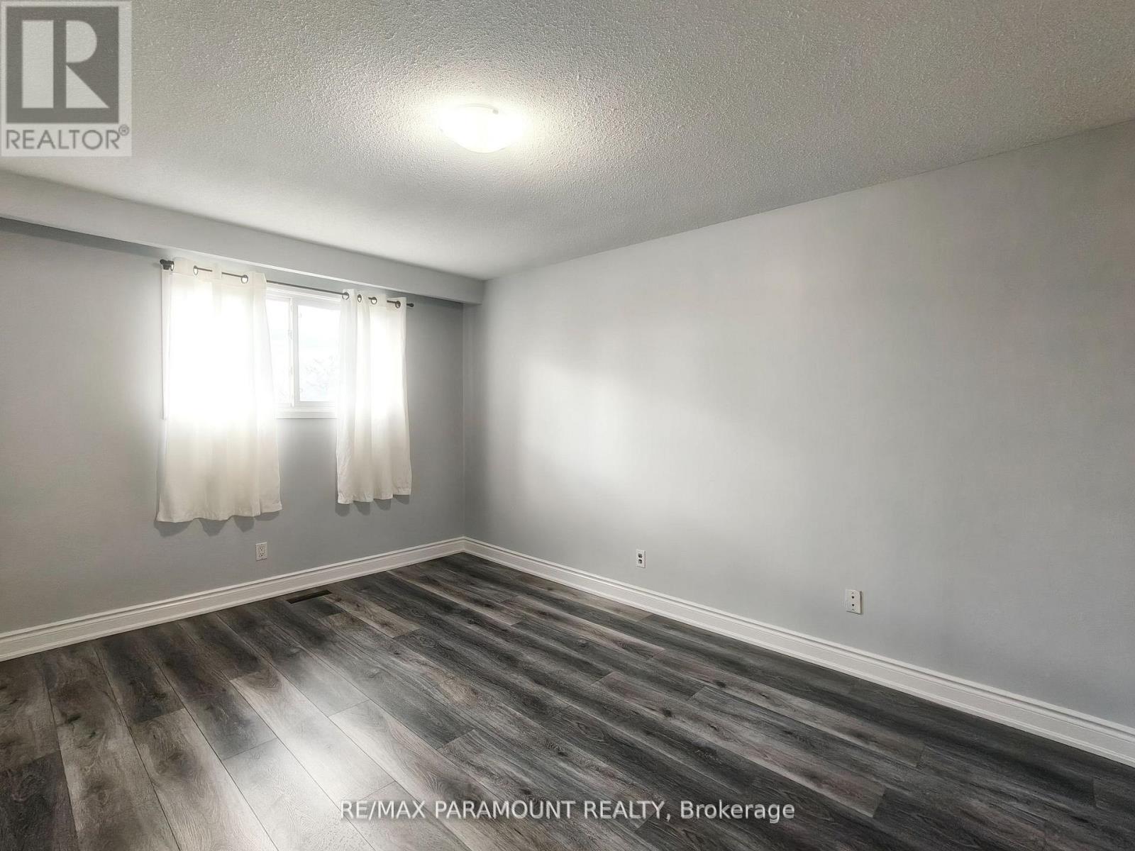 Upper - 3447 Monica Drive, Mississauga, Ontario  L4T 3E6 - Photo 16 - W12840778