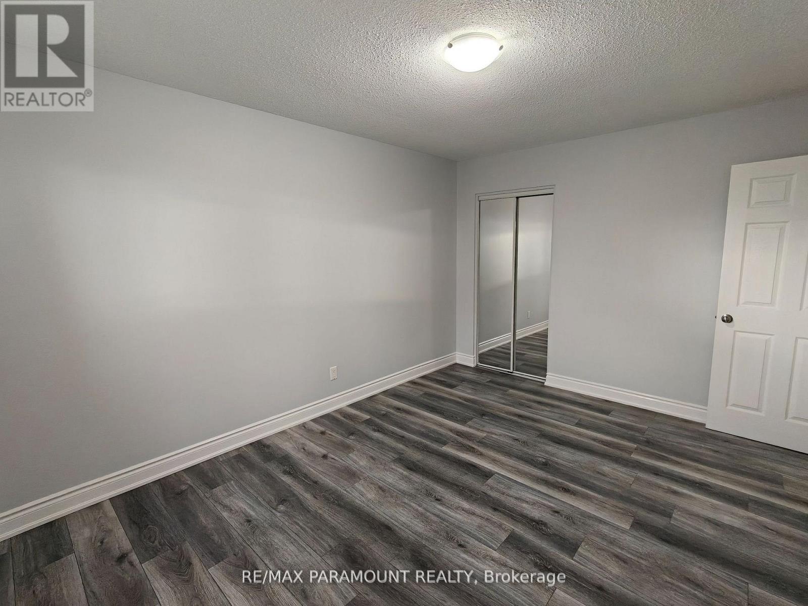 Upper - 3447 Monica Drive, Mississauga, Ontario  L4T 3E6 - Photo 19 - W12840778