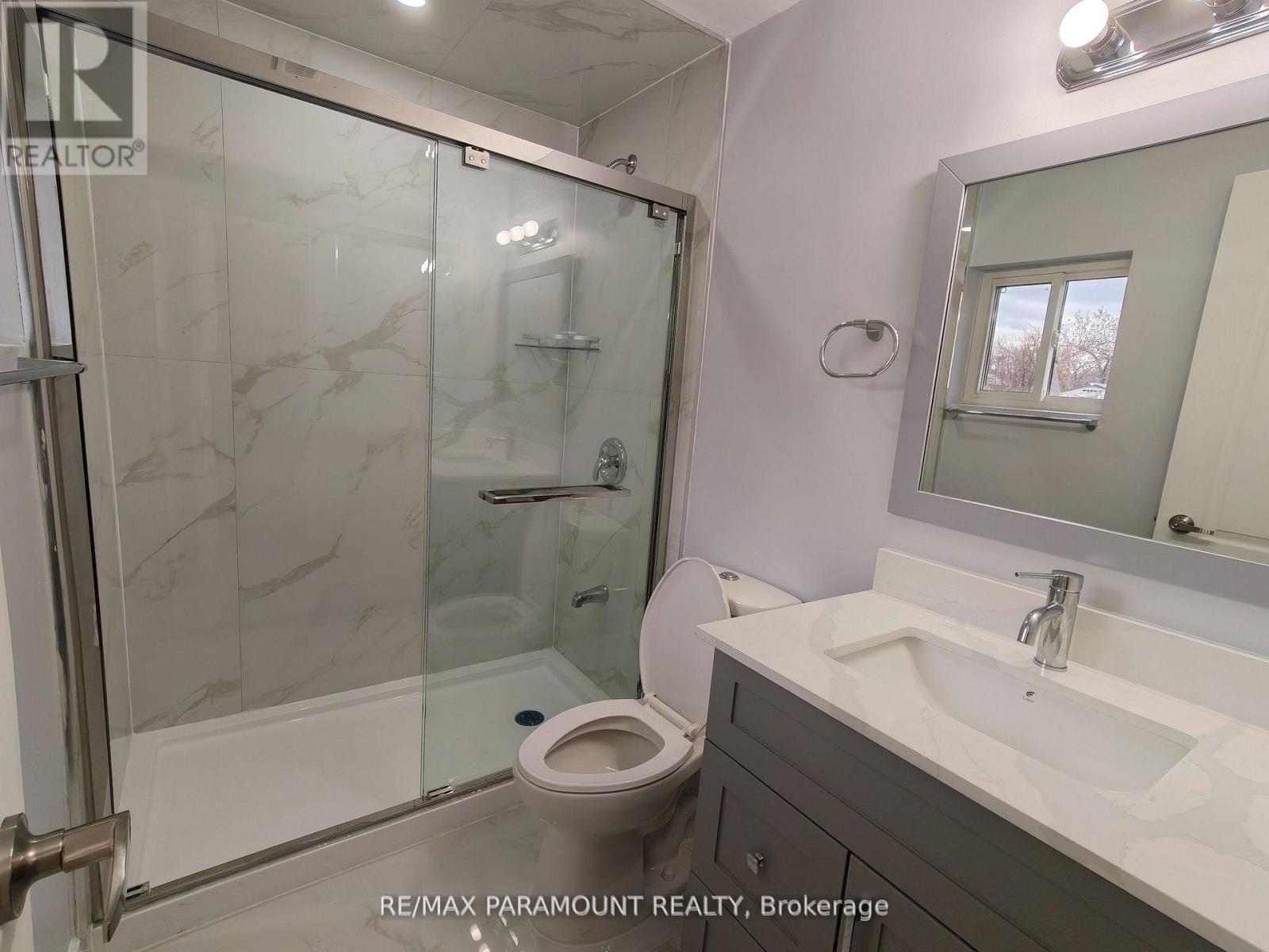 Upper - 3447 Monica Drive, Mississauga, Ontario  L4T 3E6 - Photo 22 - W12840778