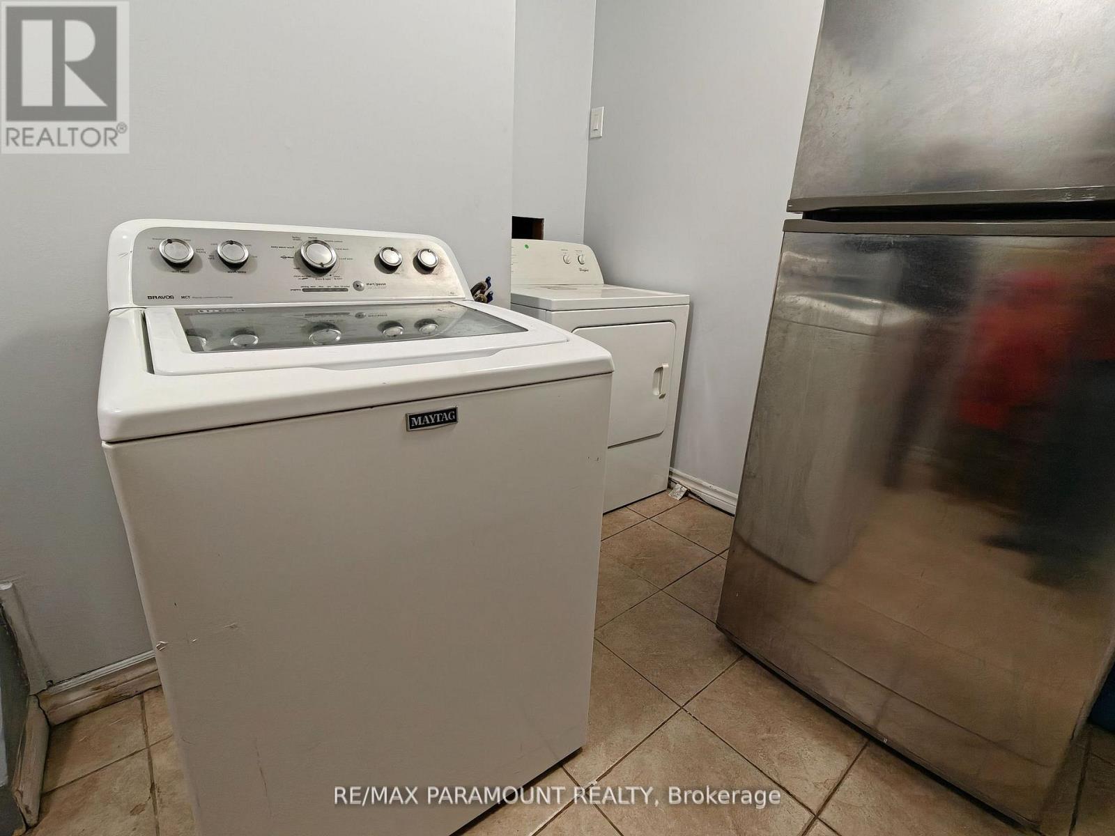 Upper - 3447 Monica Drive, Mississauga, Ontario  L4T 3E6 - Photo 26 - W12840778