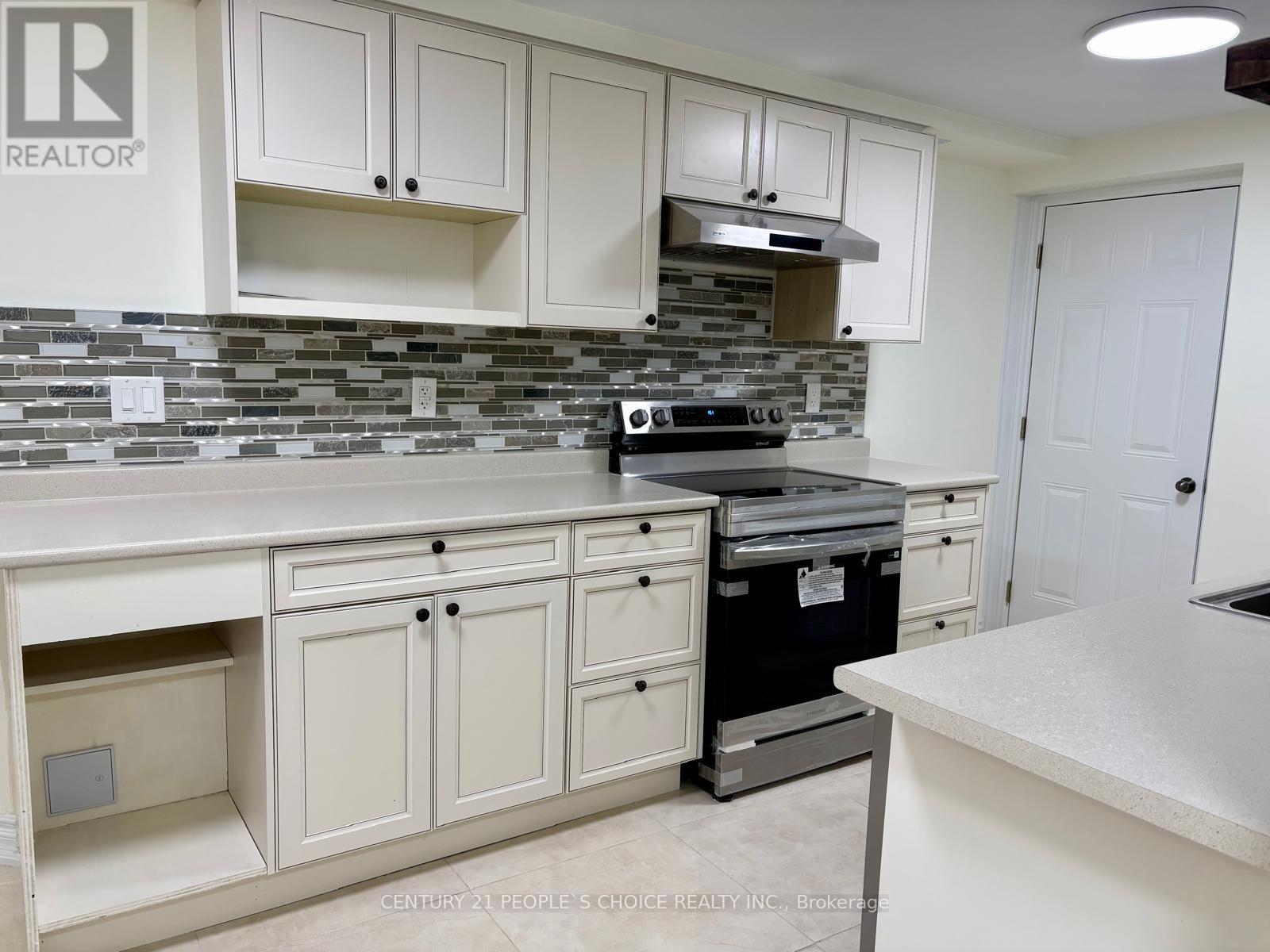 Basement - 24 Yardmaster Drive, Brampton, Ontario  L7A 3Z8 - Photo 14 - W12840826