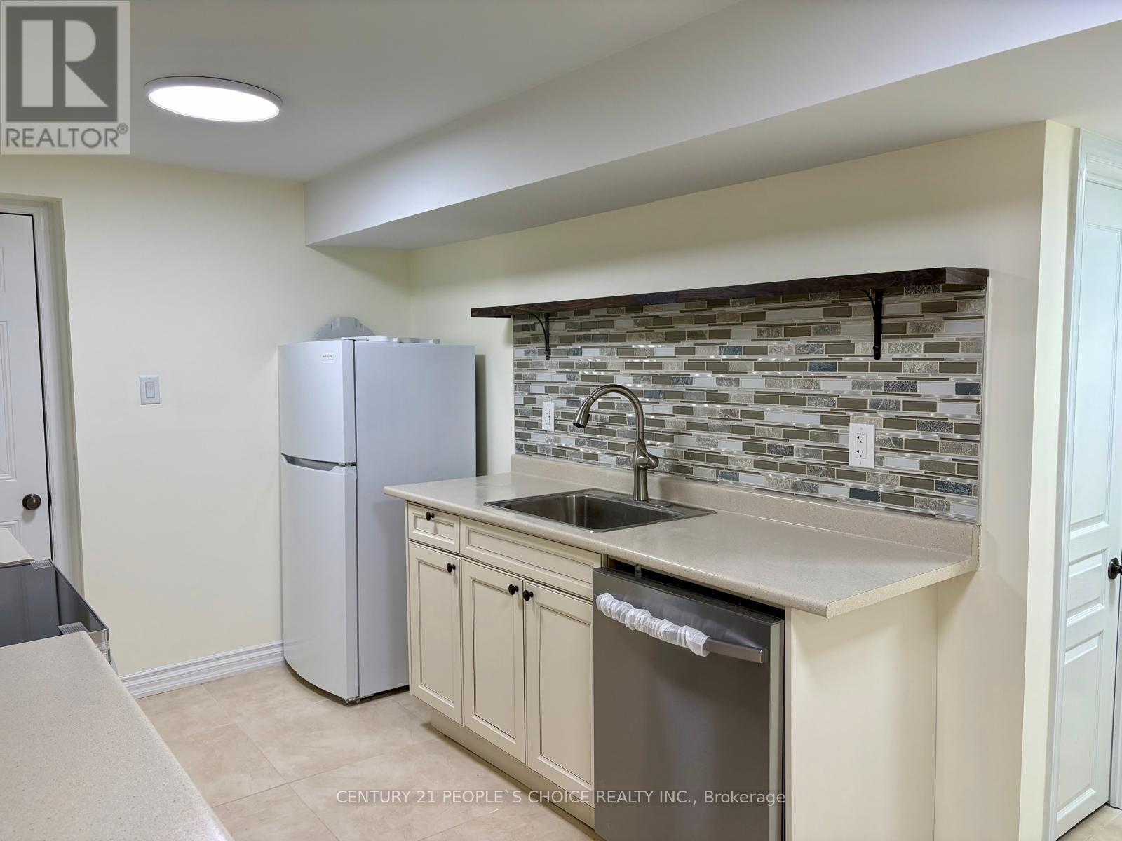 Basement - 24 Yardmaster Drive, Brampton, Ontario  L7A 3Z8 - Photo 4 - W12840826