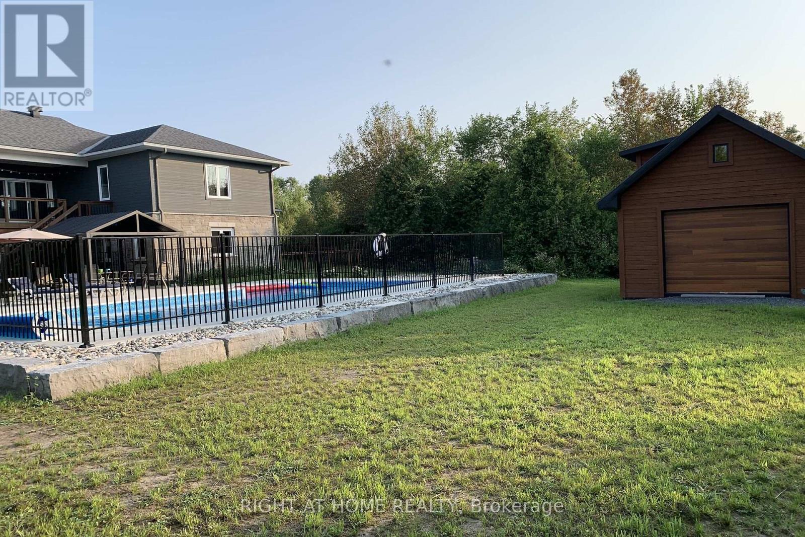 1641 Bearhill Road, Ottawa, Ontario  K0A 1L0 - Photo 46 - X12810818