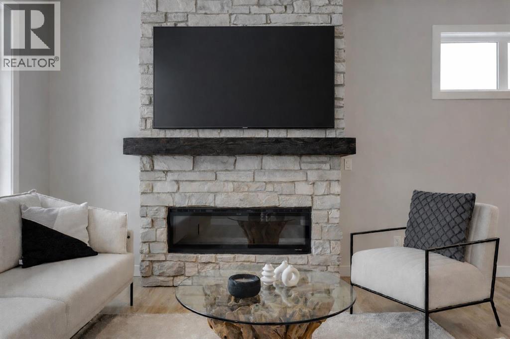 633 Cottageclub Bend, Rural Rocky View County, Alberta  T4C 1B1 - Photo 5 - A2277308