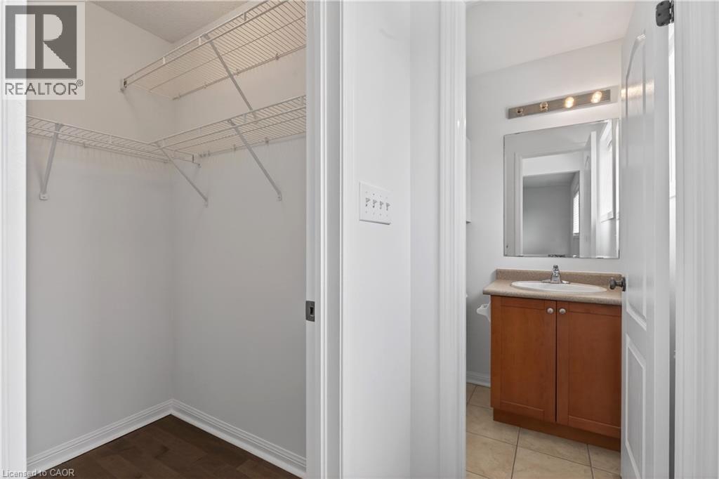 4063 Donnic Drive, Burlington, Ontario  L7M 0A5 - Photo 17 - 40807126