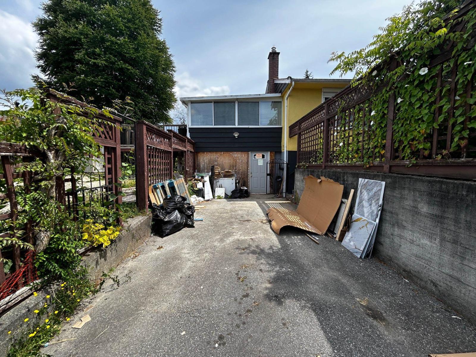 9678 Princess Drive, Surrey, British Columbia  V3V 2T4 - Photo 10 - R3030040