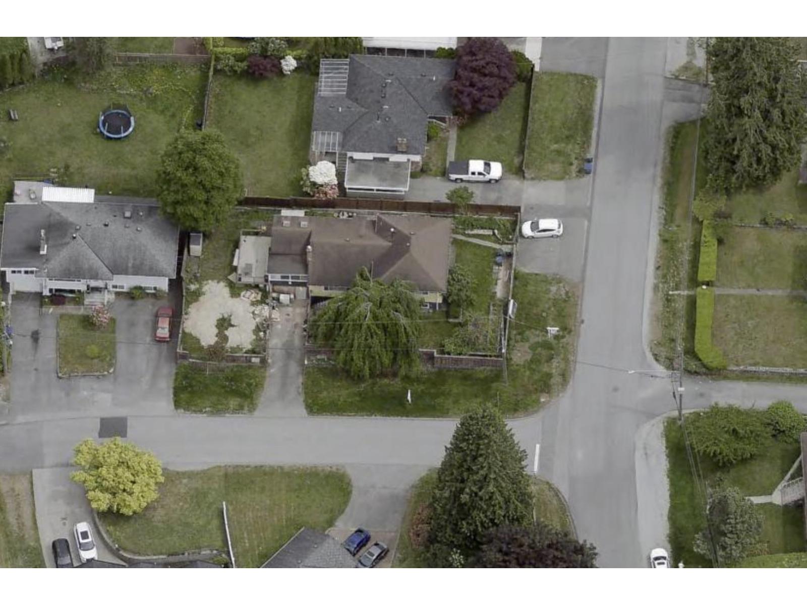 9678 Princess Drive, Surrey, British Columbia  V3V 2T4 - Photo 1 - R3030040