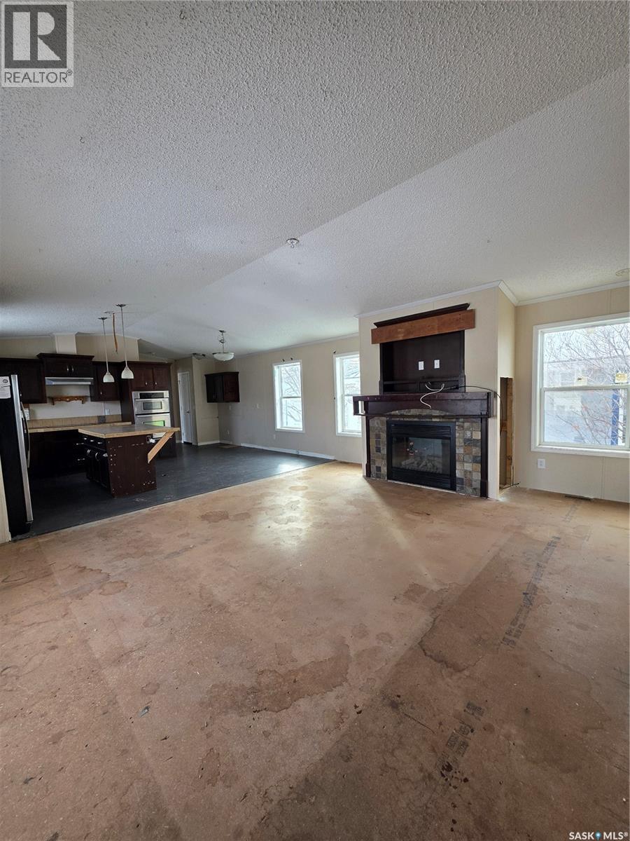 10 2004 Alice Road, Estevan, Saskatchewan  S4A 3A7 - Photo 2 - SK029618