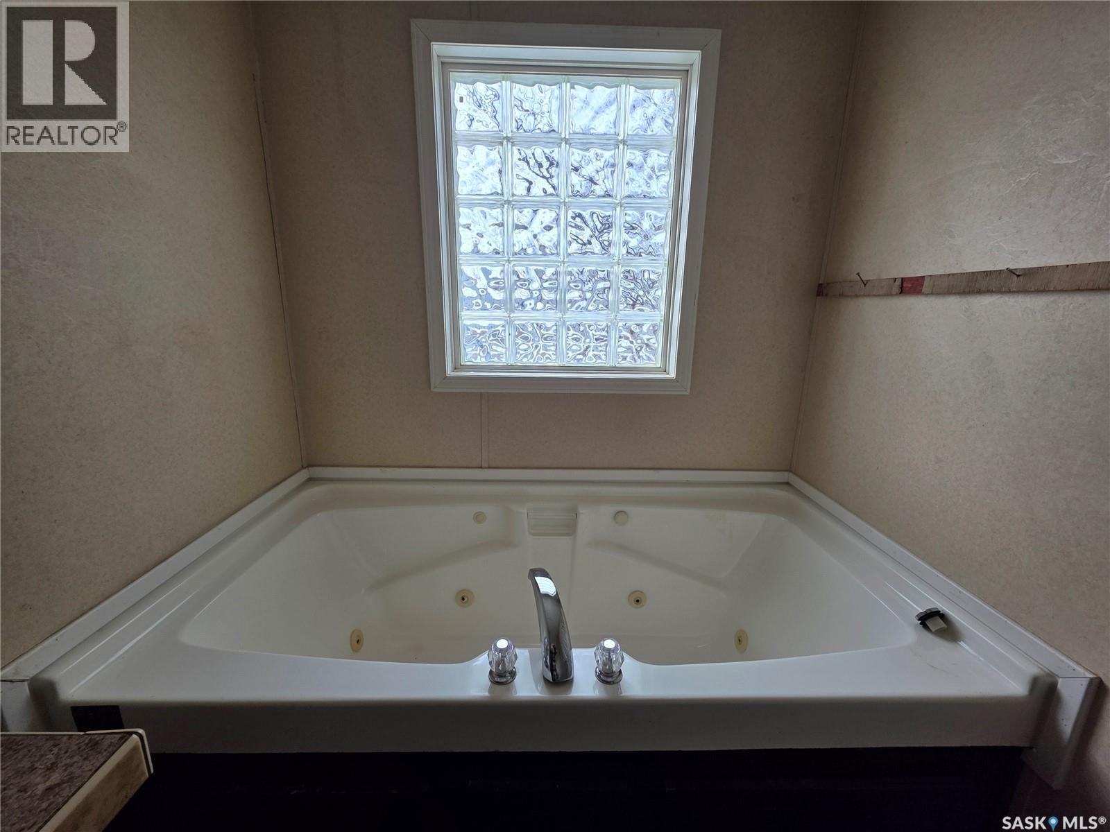 10 2004 Alice Road, Estevan, Saskatchewan  S4A 3A7 - Photo 26 - SK029618