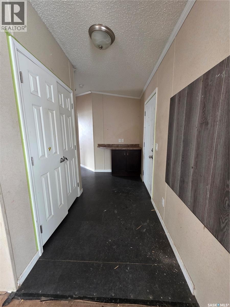 10 2004 Alice Road, Estevan, Saskatchewan  S4A 3A7 - Photo 34 - SK029618
