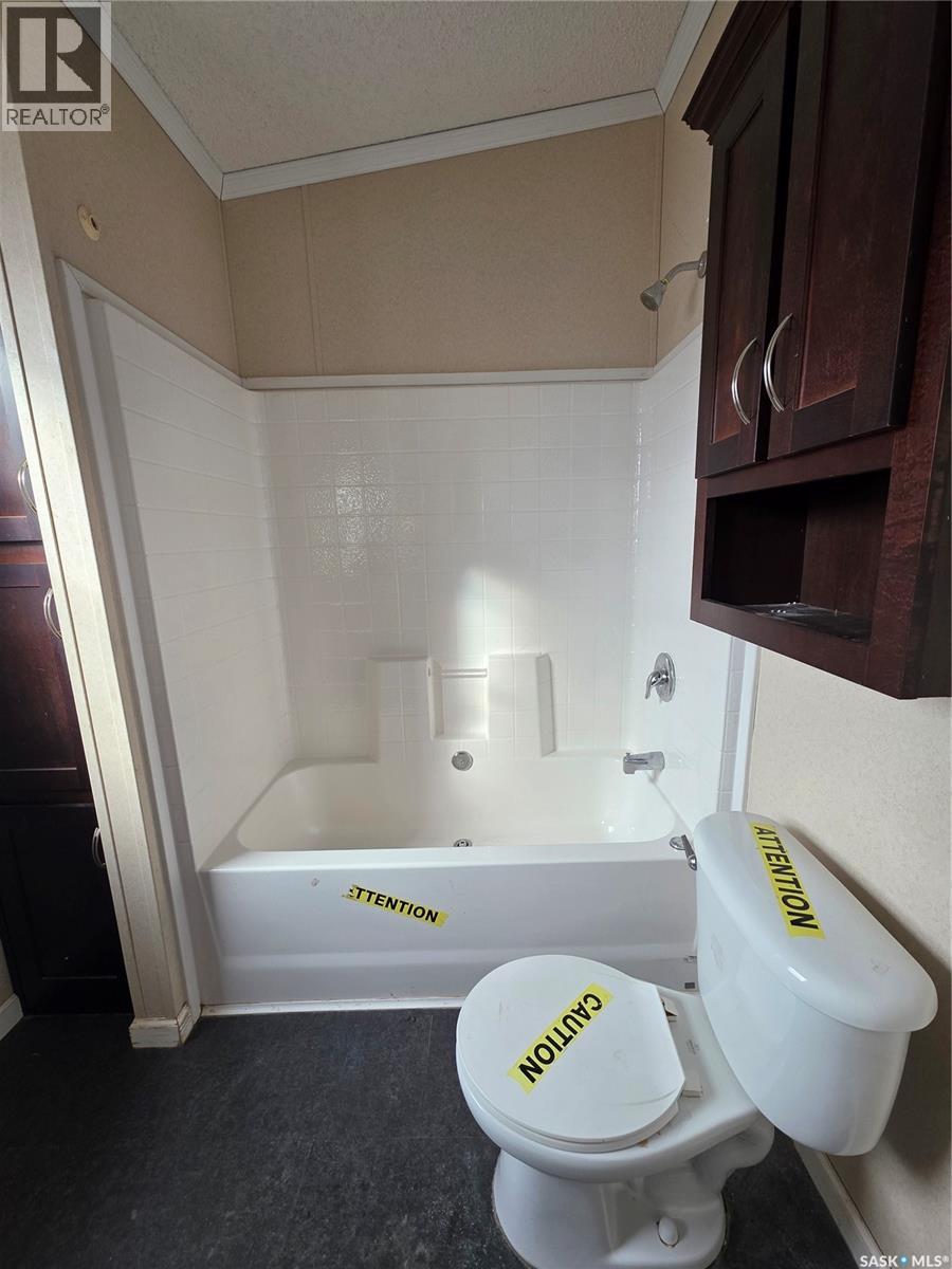 10 2004 Alice Road, Estevan, Saskatchewan  S4A 3A7 - Photo 39 - SK029618