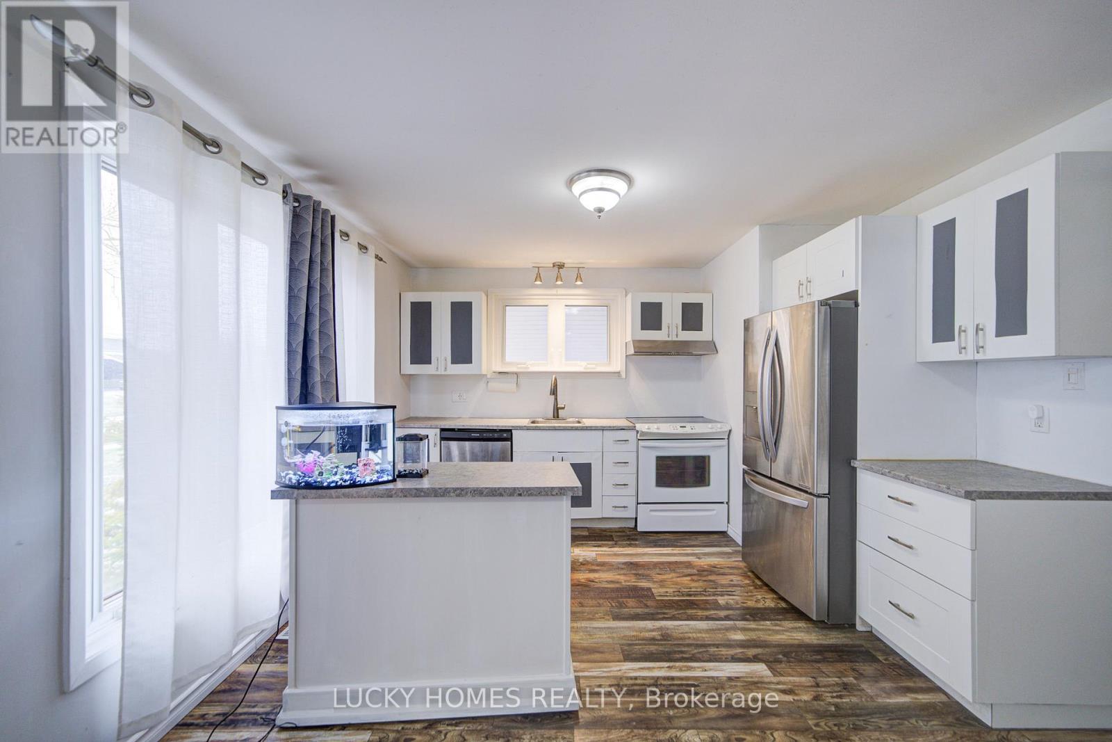 711 Otonabee Drive E, Peterborough, Ontario  M1B 6B2 - Photo 24 - X12840606