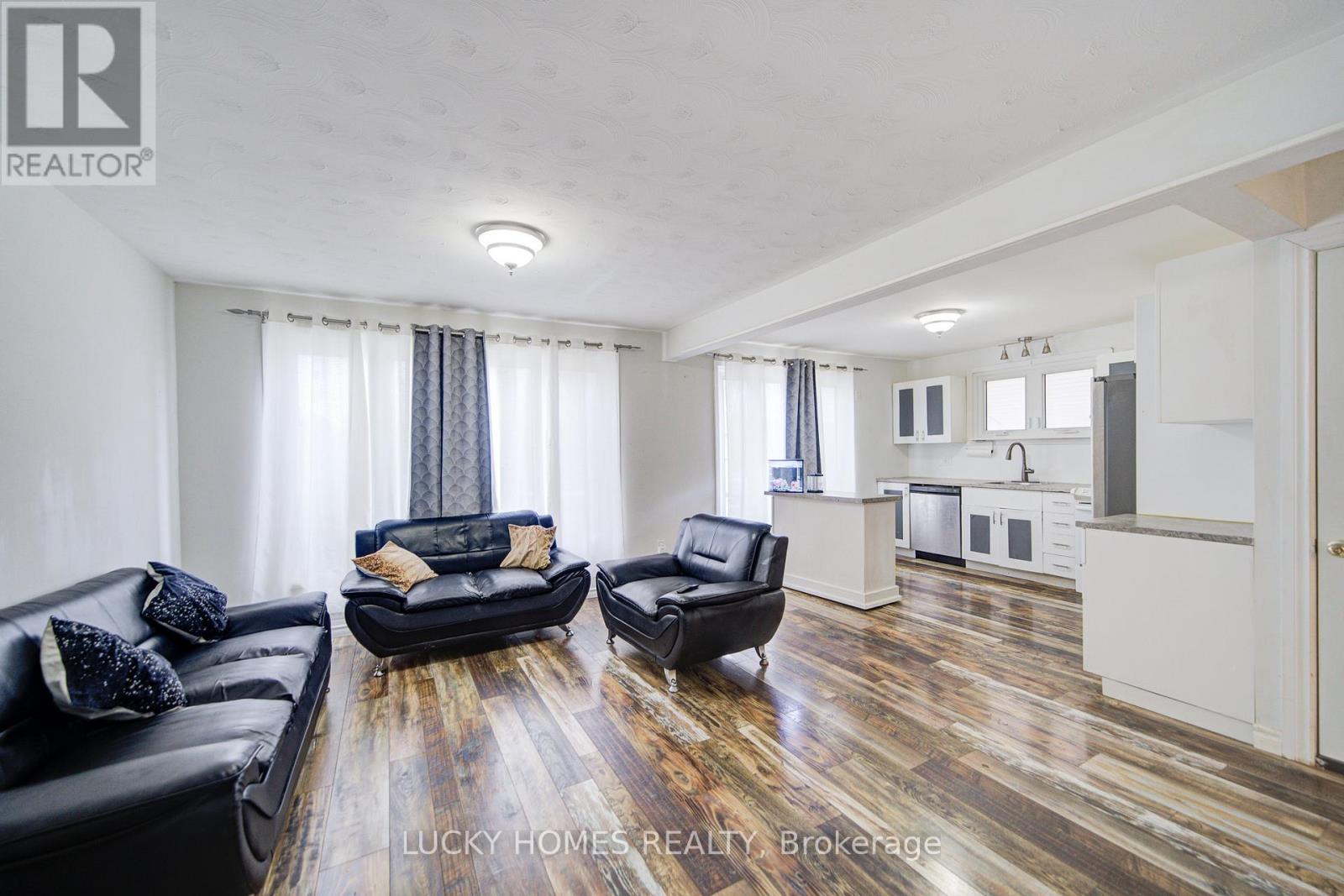 711 Otonabee Drive E, Peterborough, Ontario  M1B 6B2 - Photo 3 - X12840606